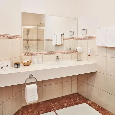 Garni Schoene Aussichten 4*